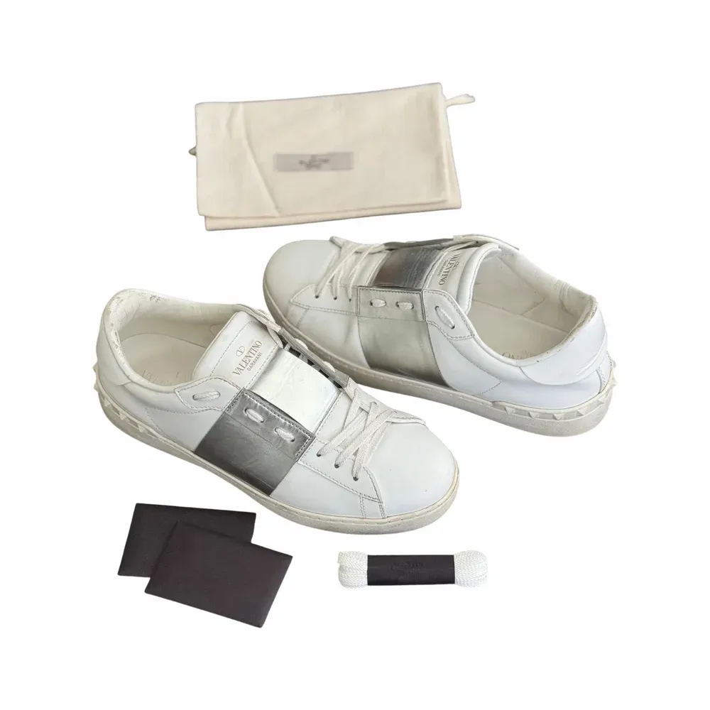 VALENTINO Open Sneaker