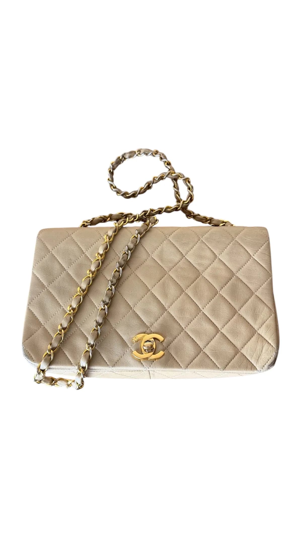 CHANEL Classic Flap Bag