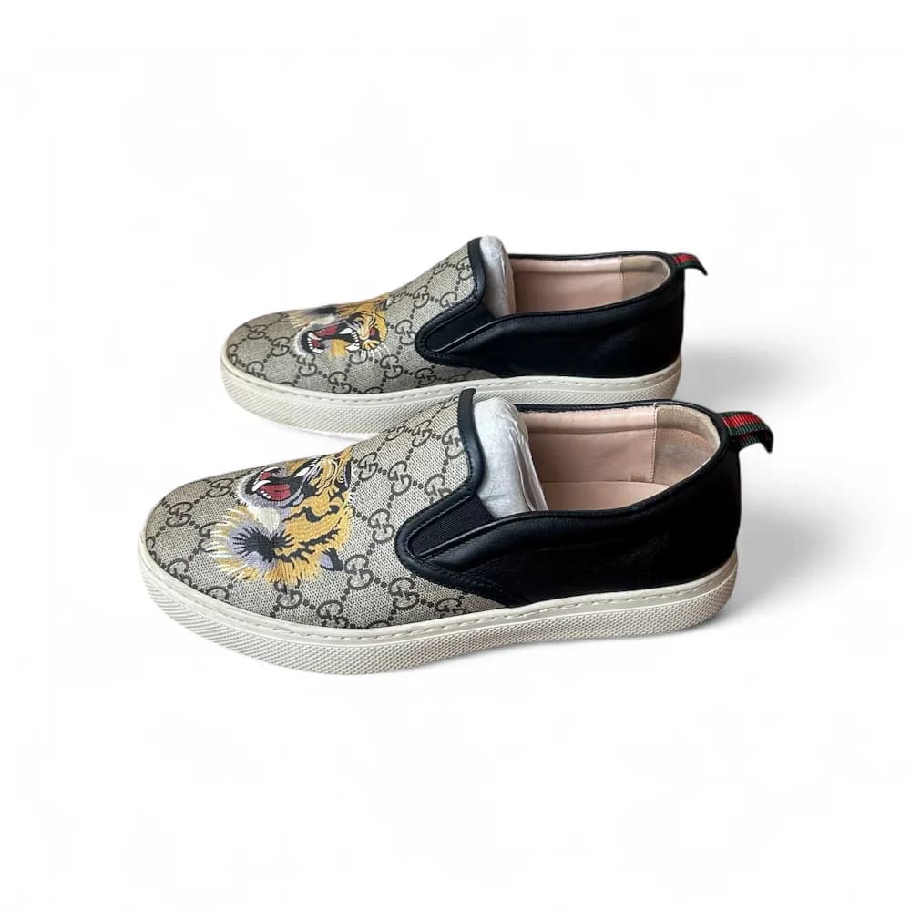 GUCCI GG Supreme Tiger Slip-On Sneakers