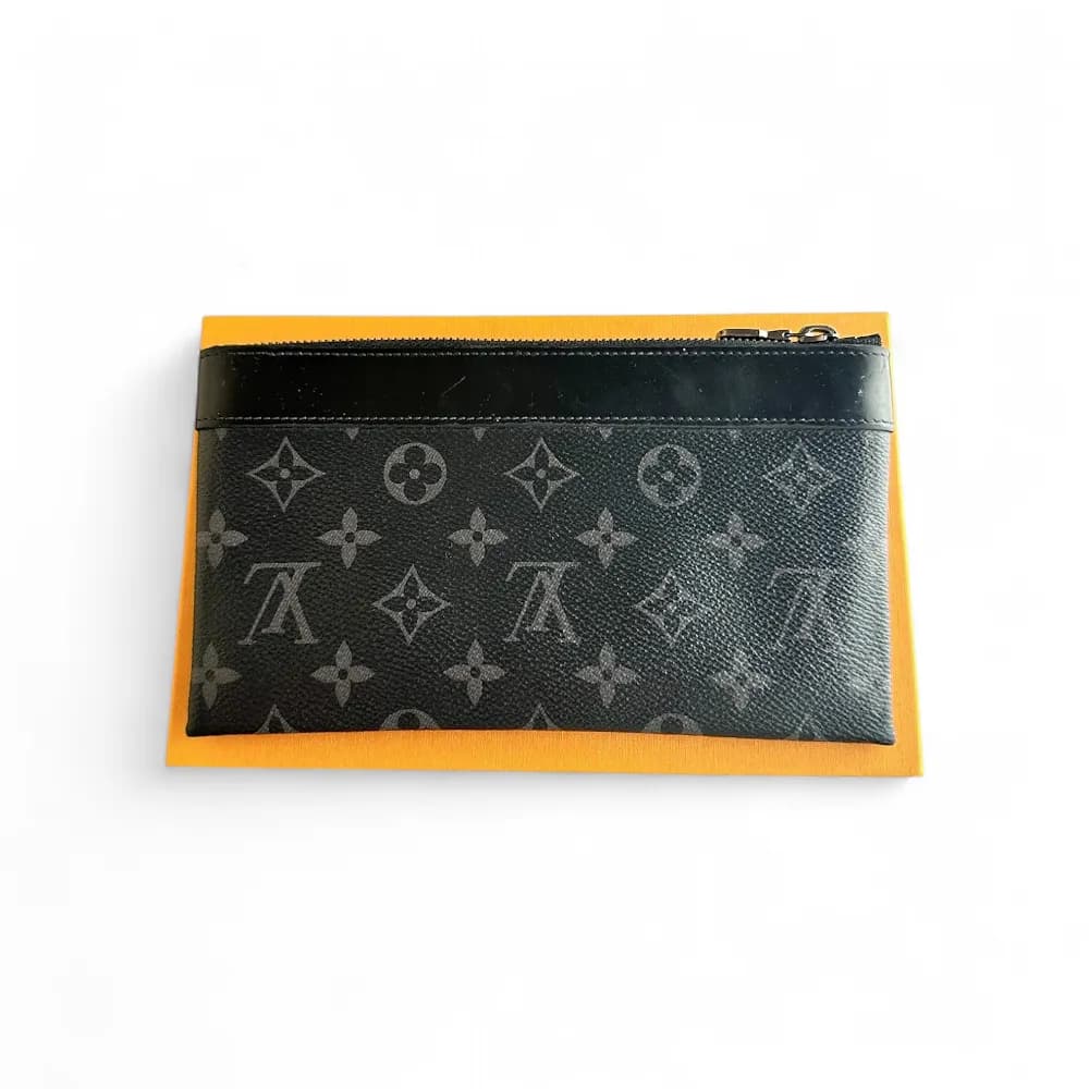 LOUIS VUITTON Discovery Pochette