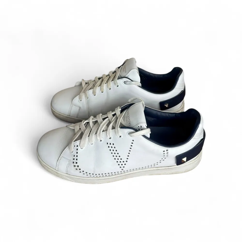 VALENTINO V-Logo Rockstud