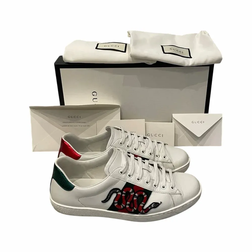 GUCCI Ace Embroidered Snake Sneaker