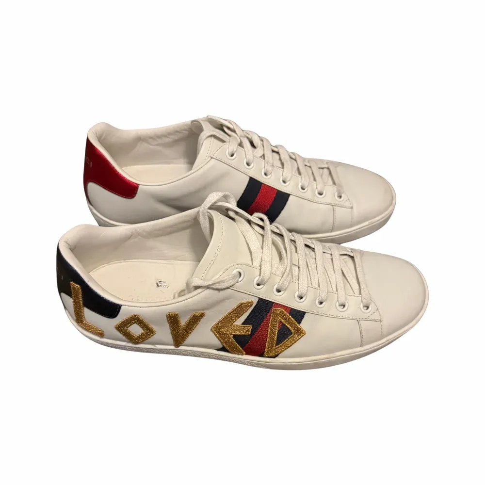 GUCCI Ace Embroidered 'Loved' Sneakers